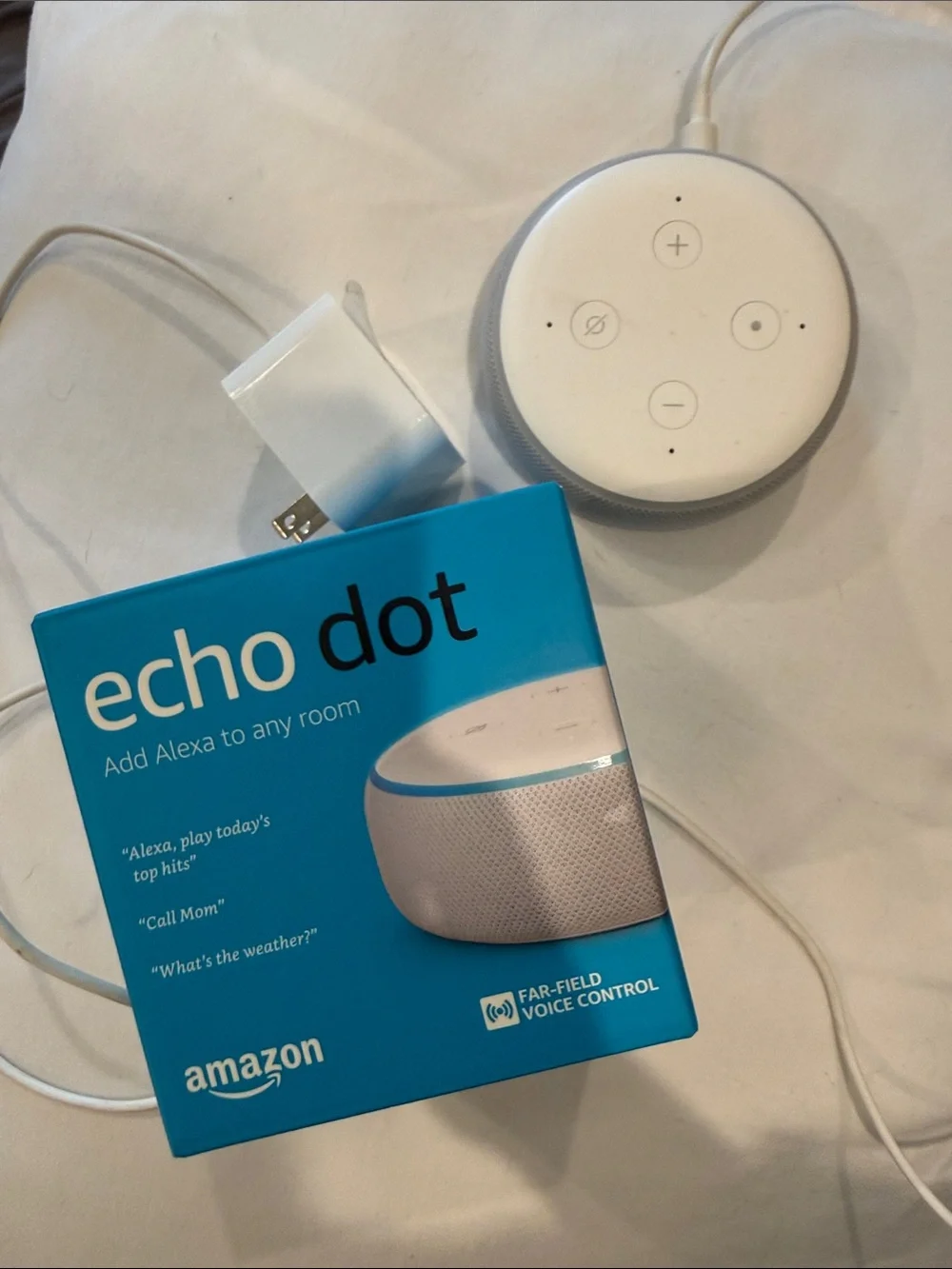 Amazon White Echo Dot with Power Adapter - 3rd Generation